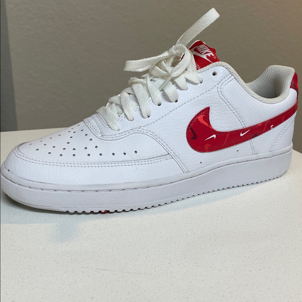 SOLD - Nike Court Vision Low Swoosh Print Sneaker

WORN ONCE 
Mens 8
Women’s 9.5